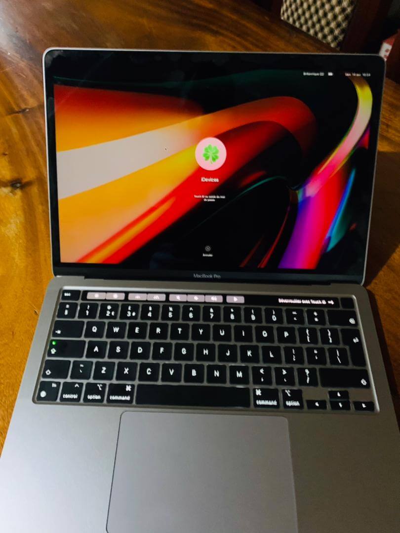 MacBook Pro M2 2021