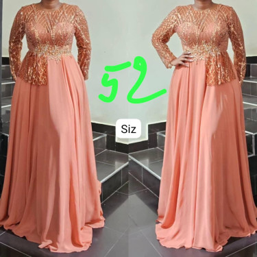 Robe dame de très bonne qualité